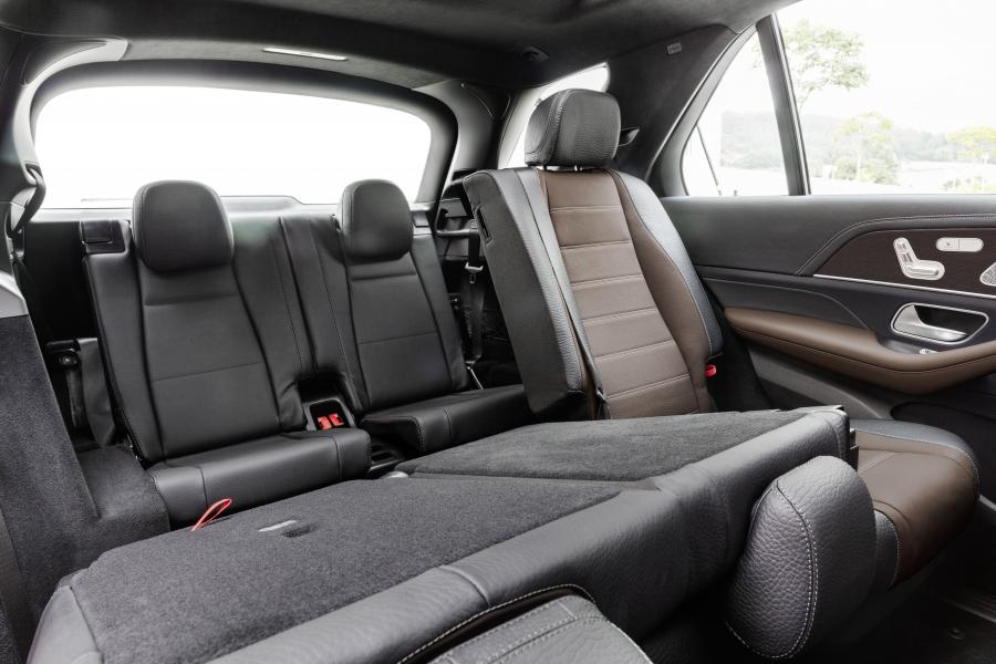 Интерьер Mercedes-Benz GLE450 4Matic (V167) 2019 года  (WW) (фото 10 из 54)